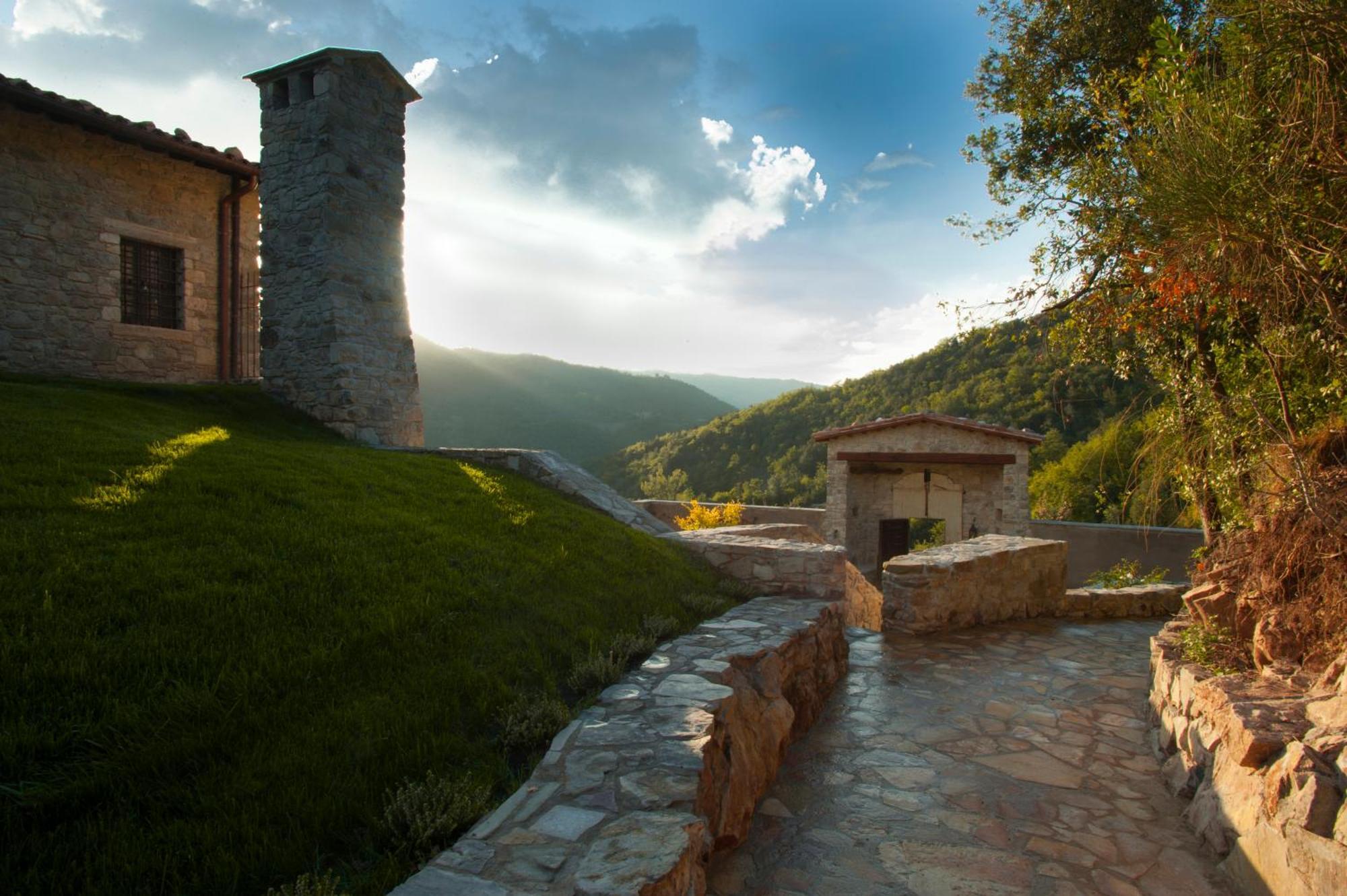 Eremito Hotel Parrano Exterior photo